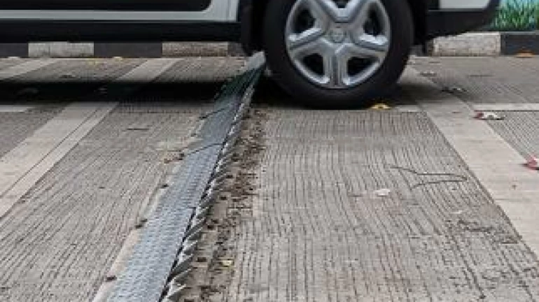 Thane Municipal Corporation to set up 'Tire killer' to deter vehicles coming in wrong direction Thane Municipal Corporation to set up 'Tire killer' to deter vehicles coming in wrong direction