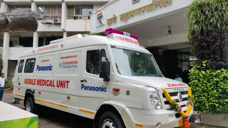 ठाणे-  टीएमसी ने डॉक्टरों और नर्सों के साथ मुफ्त मोबाइल क्लिनिक शुरू किया