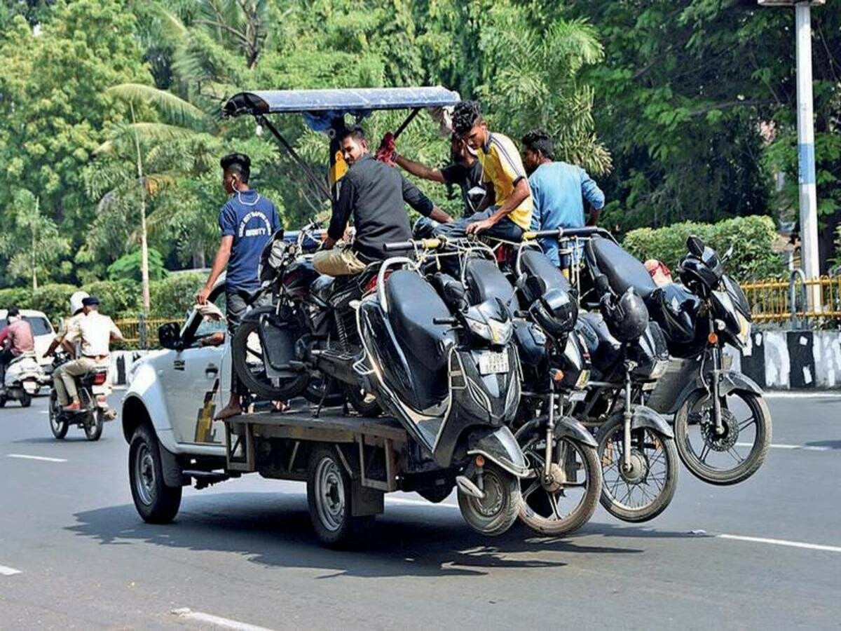 Mumbai: No Towing Of Motors For A Week, Says Police Commissioner
