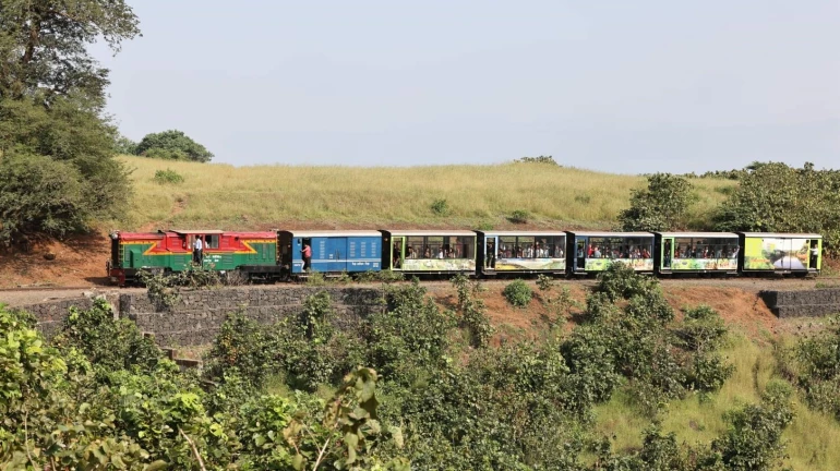 Neral-Matheran Toy Train makes a remarkable comeback; Ferries 3.7 K passengers in 9 days