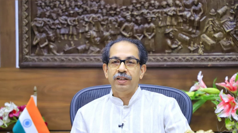 CM Thackeray urges authorities to build better accommodation for the Police