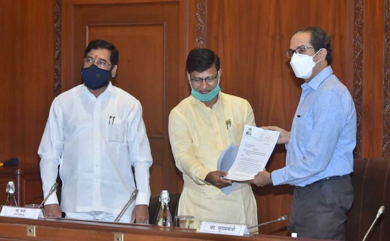 मराठा आरक्षणाची लढाई सर्वांची- उद्धव ठाकरे