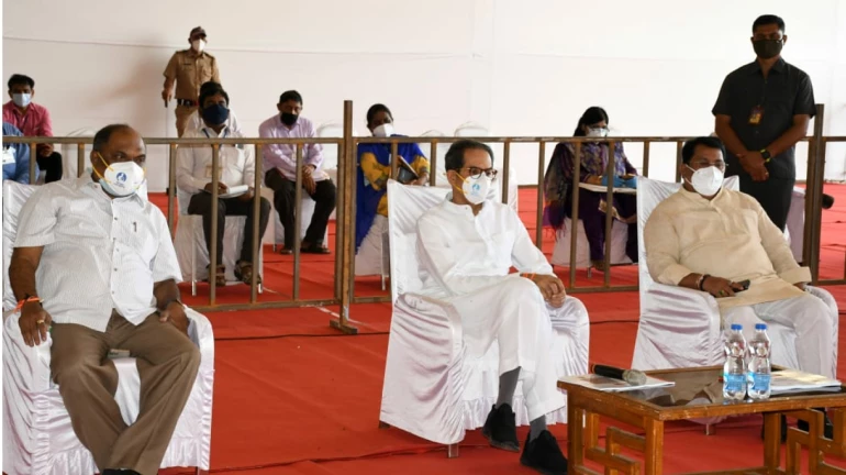 उद्धव ठाकरे ने तूफान से हुए नुकसान का जायजा लिया, कहा: मैं जमीन पर हूं, हेलीकॉप्टर पर नहीं उद्धव ठाकरे ने तूफान से हुए नुकसान का जायजा लिया, कहा: मैं जमीन पर हूं, हेलीकॉप्टर पर नहीं