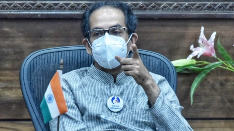 जनतेच्या विकासकामांच्या आड मी कुणालाही येऊ देणार नाही- उद्धव ठाकरे जनतेच्या विकासकामांच्या आड मी कुणालाही येऊ देणार नाही- उद्धव ठाकरे