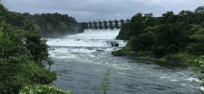 उल्हास नदीवर धरण बांधण्याचे मुख्यमंत्र्यांचे आश्वासन