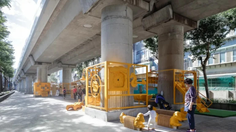 मुंबईत पहिल्यांदाच! विले पार्ले पुलाखाली राबवला जाणार शेती प्रकल्प मुंबईत पहिल्यांदाच! विले पार्ले पुलाखाली राबवला जाणार शेती प्रकल्प