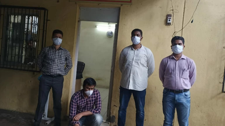 'तो' तिचे खासगी व्हिडिओ वायरल करण्याची देत होता धमकी 'तो' तिचे खासगी व्हिडिओ वायरल करण्याची देत होता धमकी