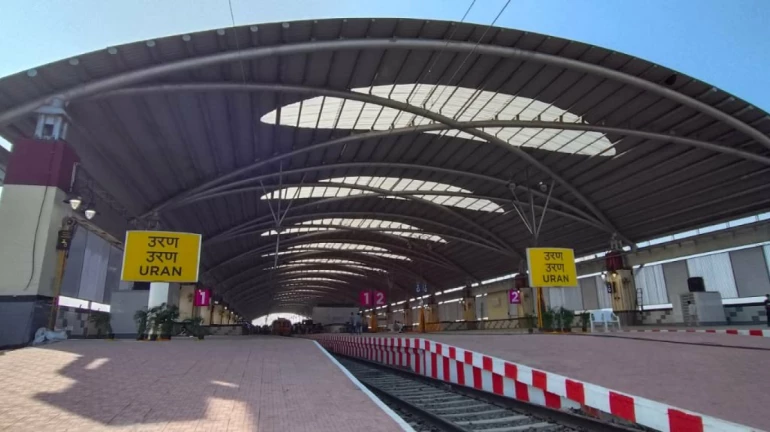 Navi Mumbai: Citizens face power outage at stations between Uran and Nerul-Belapur Navi Mumbai: Citizens face power outage at stations between Uran and Nerul-Belapur