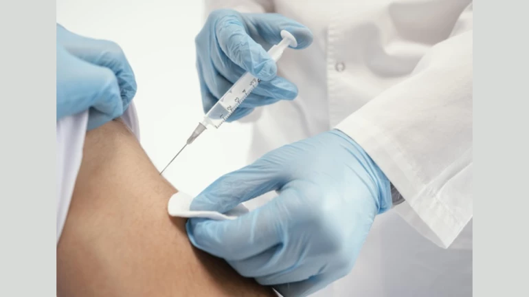 मुंबई में कोरोना टीकाकरण बना राजनीति का अखाड़ा मुंबई में कोरोना टीकाकरण बना राजनीति का अखाड़ा