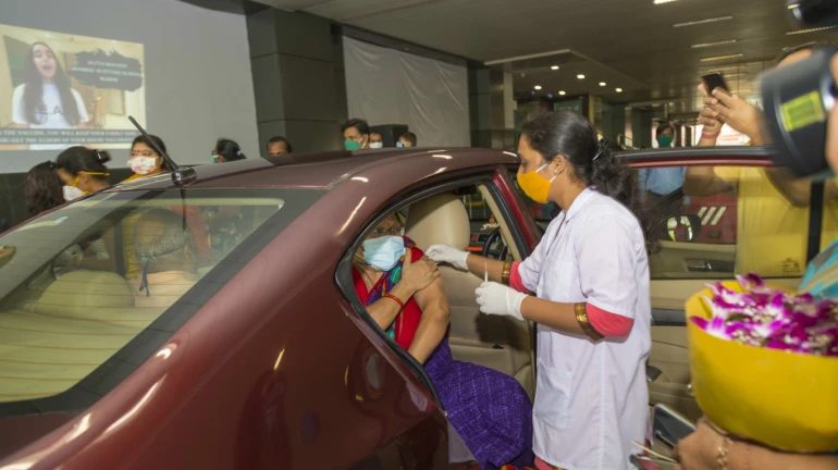 मालाडमधील इन्फिनिटी मॉलमध्ये विनामूल्य ड्राइव्ह-इन लसीकरणाचे आयोजन मालाडमधील इन्फिनिटी मॉलमध्ये विनामूल्य ड्राइव्ह-इन लसीकरणाचे आयोजन