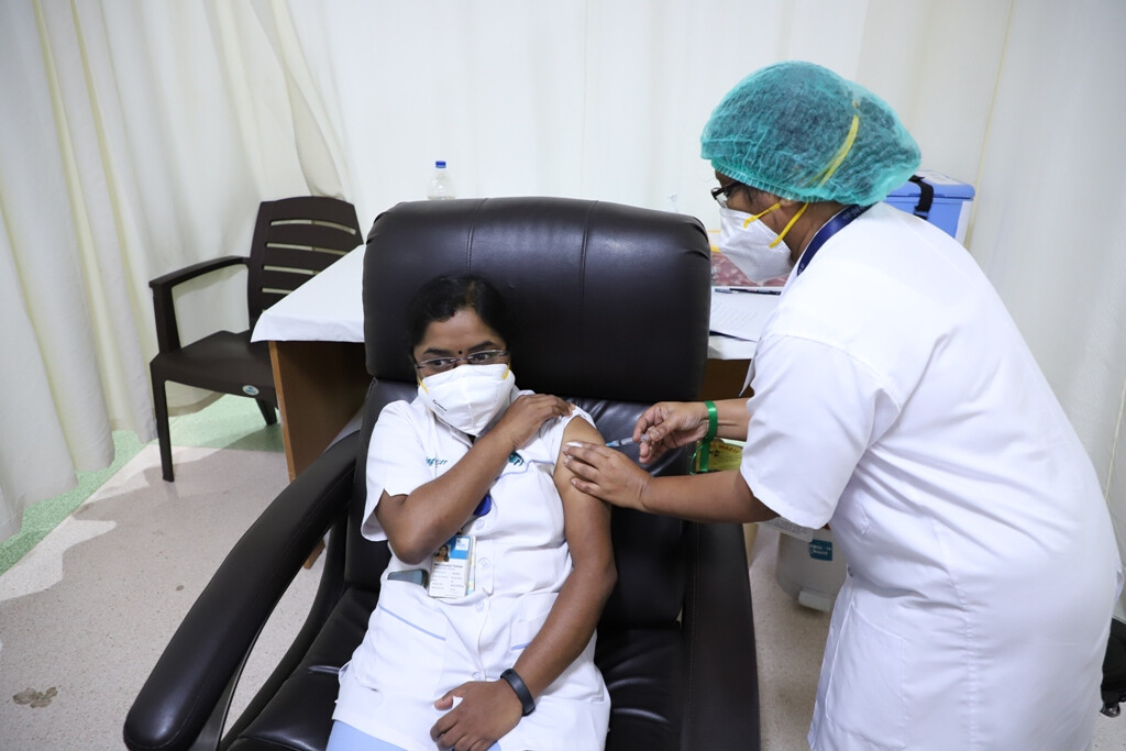 नवी मुंबई: पालिका के अस्पतालों में 24 घंटे होगा कोरोना टीकाकरण