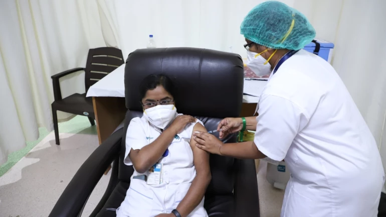नवी मुंबई: पालिका के अस्पतालों में 24 घंटे होगा कोरोना टीकाकरण