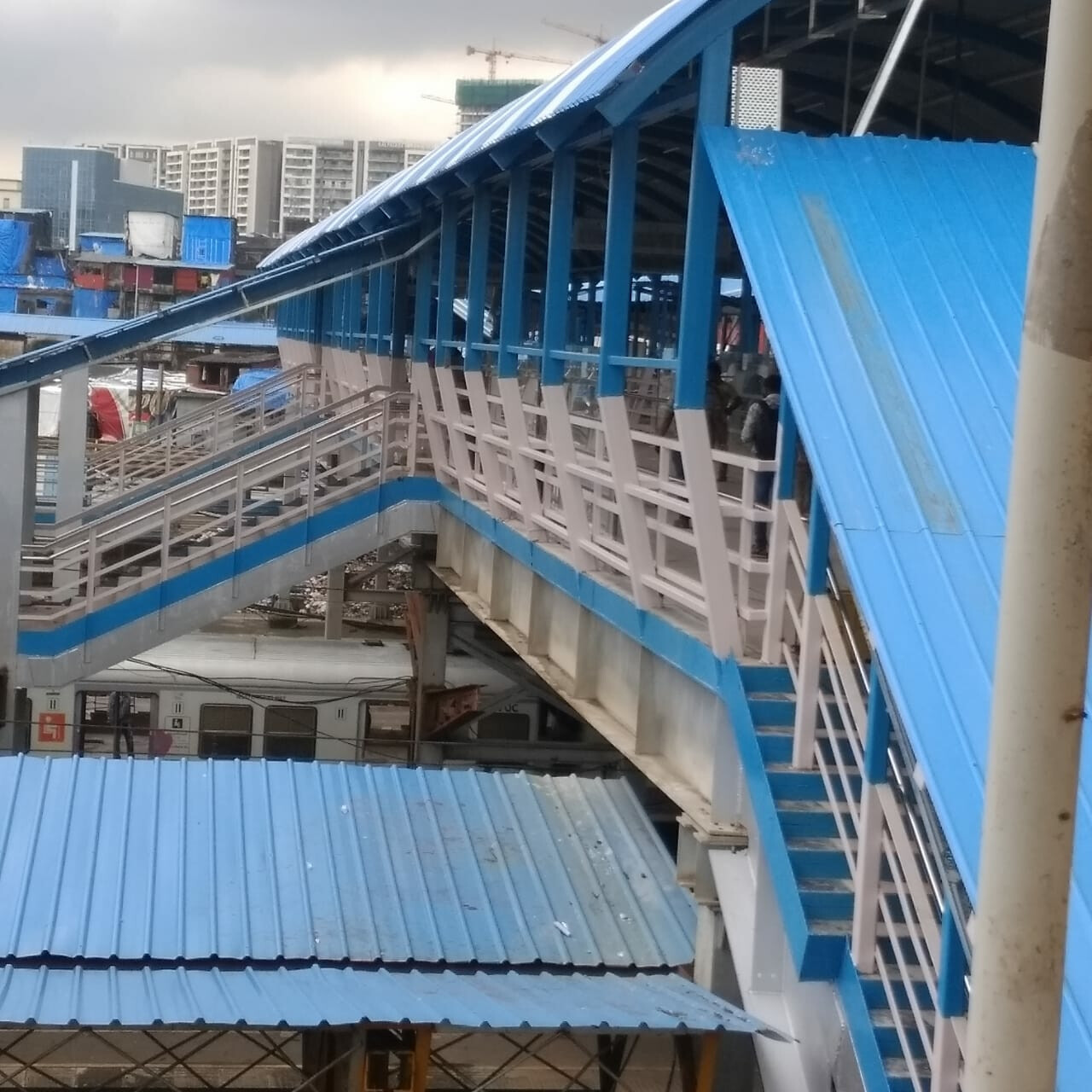 वांद्रे स्थानकातील 'तो' पूल प्रवाशांसाठी खुला