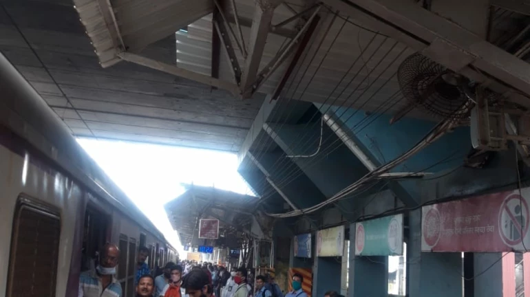 Local train services hit due to power outage in Mumbai Local train services hit due to power outage in Mumbai