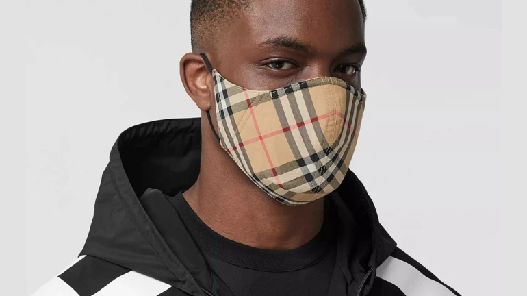 फॅशनेबल मास्क पण उपयोग कमीच! फॅशनेबल मास्क पण उपयोग कमीच!