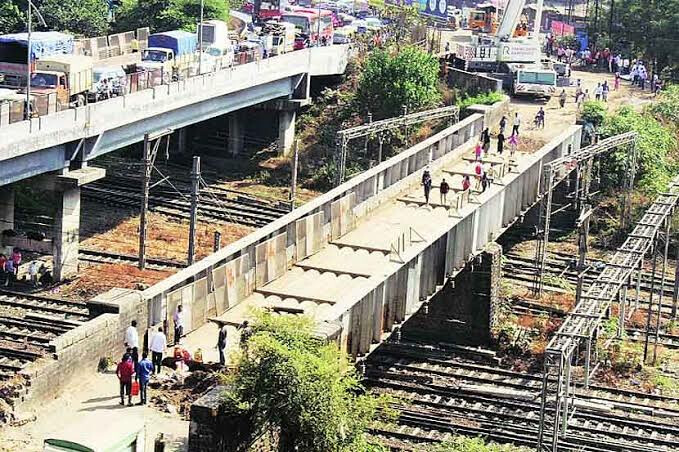 कल्याण में पत्री पुल से संबंधित कार्य के लिए रात्रिकालीन ट्रेफिक और पावर ब्लॉक