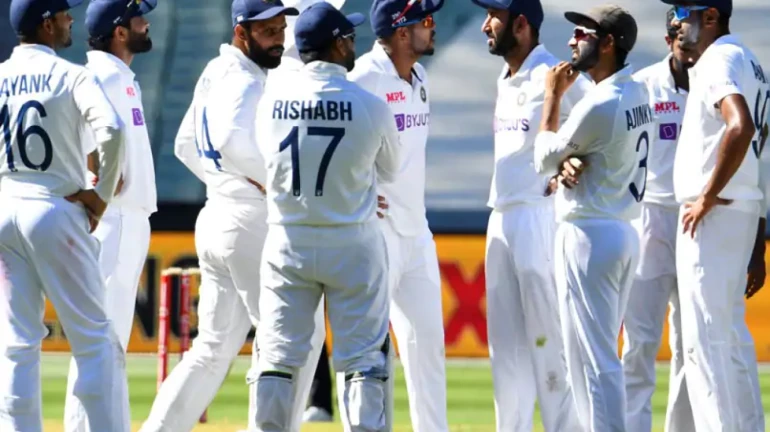 चौथ्या कसोटीसाठी भारतीय संघ जाहीर, 'हा' खेळाडू करणार पदार्पण चौथ्या कसोटीसाठी भारतीय संघ जाहीर, 'हा' खेळाडू करणार पदार्पण