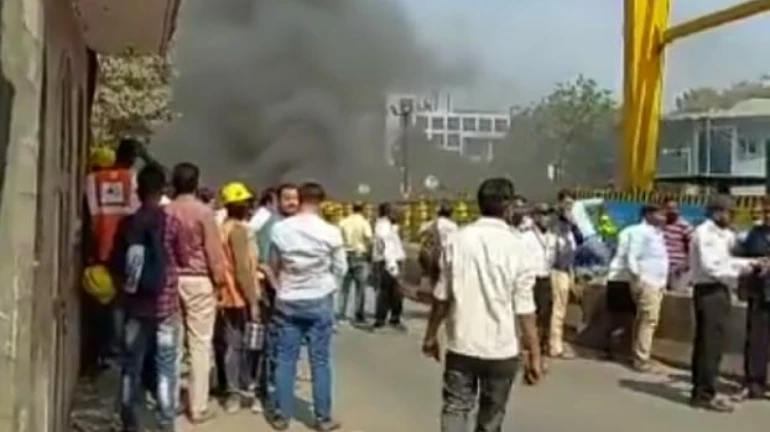 मेट्रो 3: सिप्ज़ के टनल में लगी आग, कोई नुकसान नहीं मेट्रो 3: सिप्ज़ के टनल में लगी आग, कोई नुकसान नहीं