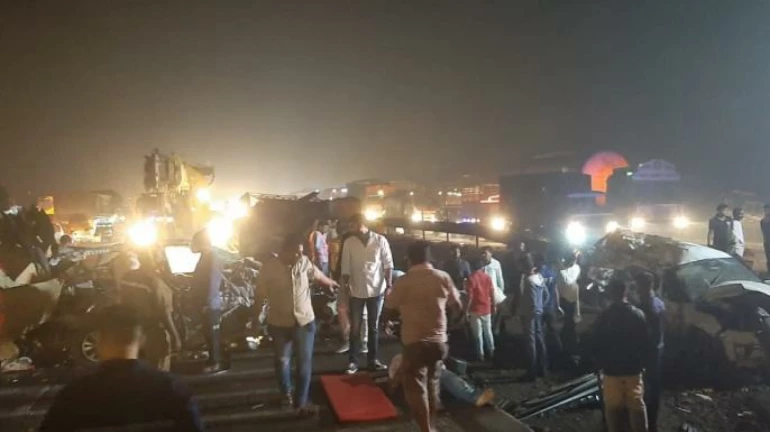 Mumbai-Pune expressway accident: Six killed, five injured