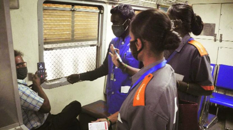 BMC to depute 300 marshals at railway stations for mask check