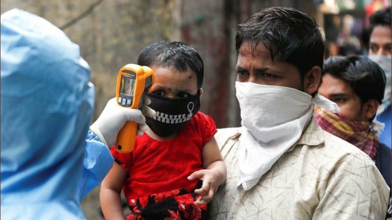 One COVID-19 patient can infect 400 people at a time, says Maharashtra health official One COVID-19 patient can infect 400 people at a time, says Maharashtra health official