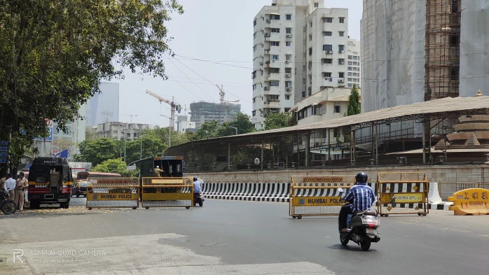 Weekend lockdown : मुंबईत सर्वत्र शुकशुकाट