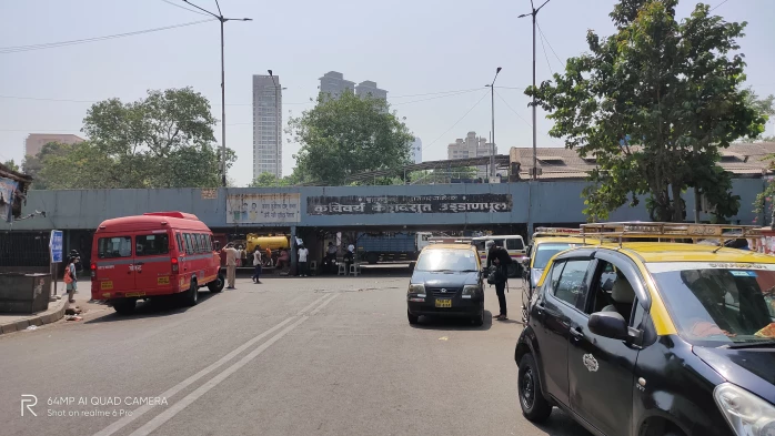 Weekend lockdown : मुंबईत सर्वत्र शुकशुकाट