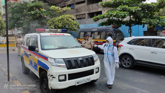 Weekend lockdown : मुंबईत सर्वत्र शुकशुकाट