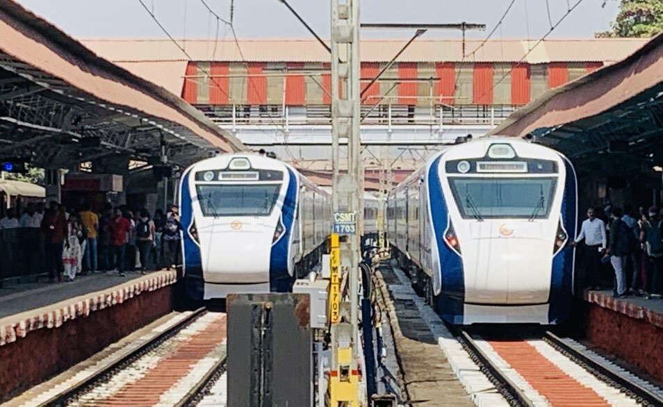 Vande Bharat Express बद्दल जाणून घ्या 'हे' ९ फॅक्ट्स