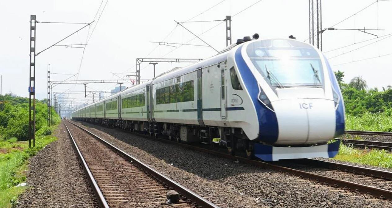 नवीन नागपूर-बिलासपूर वंदे भारत ट्रेनवर दगडफेक