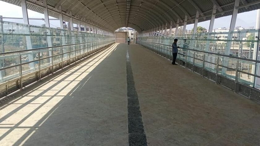 वांगणी स्थानकाच्या उत्तरेकडील नवीन फूट ओव्हर ब्रिज सर्वांसाठी खुला
