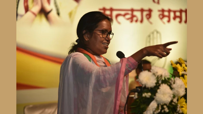 मुंबई कांग्रेस अध्यक्ष के रूप में वर्षा गायकवाड़ की नियुक्ति से आंतरिक संघर्ष मुंबई कांग्रेस अध्यक्ष के रूप में वर्षा गायकवाड़ की नियुक्ति से आंतरिक संघर्ष