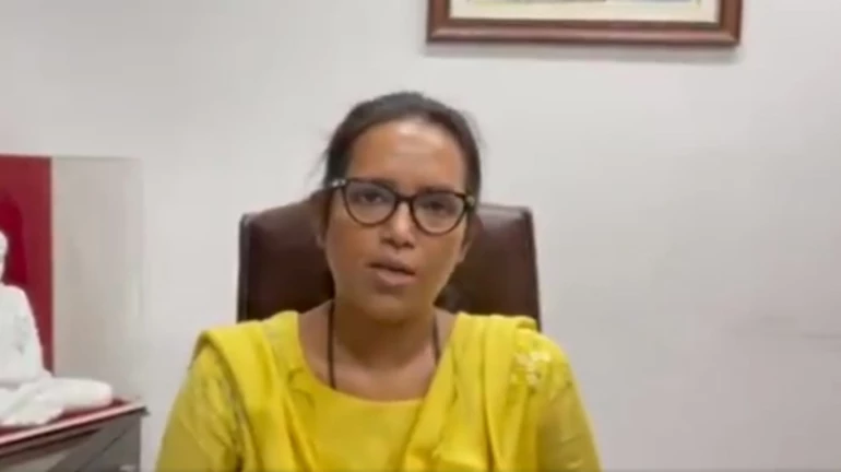 Mumbai: Case filed against Varsha Gaikwad and 16 office bearers