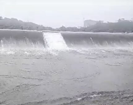 मुंबईला पाणीपुरवठा करणारा विहार तलावही ओव्हरफ्लो