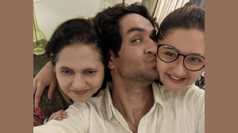 Bigg Boss 14 से बेघर होने के बाद रश्मि देसाई से मिले विकास गुप्ता Bigg Boss 14 से बेघर होने के बाद रश्मि देसाई से मिले विकास गुप्ता