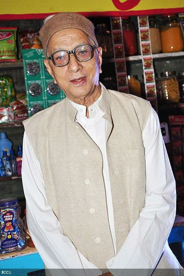 एक्टर वरुण बडोला के पिता विश्व मोहन बडोला का निधन