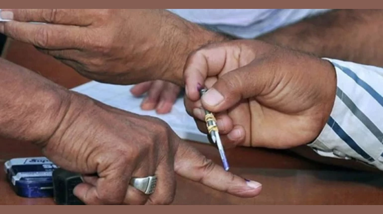 शिवसेना (यूबीटी)कडून स्थानिक स्तरावर मतदार ओळख केंद्रांची स्थापना शिवसेना (यूबीटी)कडून स्थानिक स्तरावर मतदार ओळख केंद्रांची स्थापना