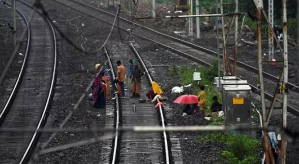 पश्चिम रेलवे पर गति सीमा के कारण 40 ट्रेनें रद्द