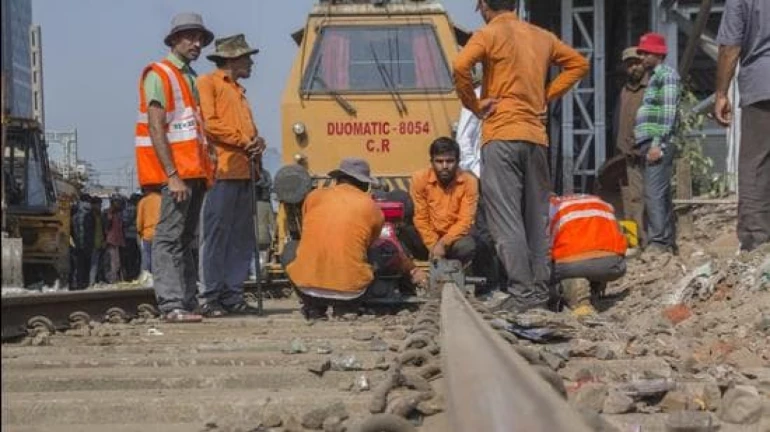 मध्य रेलवे उपनगरीय मार्गों पर दिसंबर में 72 घंटे बंद