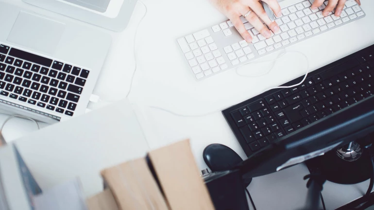 महाराष्ट्र मंत्रिमंडल ने कारखानों और दुकानों के अधिनियमों में बड़े संशोधनों को मंजूरी दी महाराष्ट्र मंत्रिमंडल ने कारखानों और दुकानों के अधिनियमों में बड़े संशोधनों को मंजूरी दी