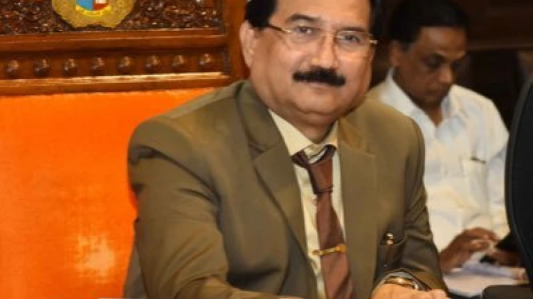 शिवसेना नेते यशवंत जाधवांना ईडीकडून समन्स, ईडीकडून होणार चौकशी शिवसेना नेते यशवंत जाधवांना ईडीकडून समन्स, ईडीकडून होणार चौकशी