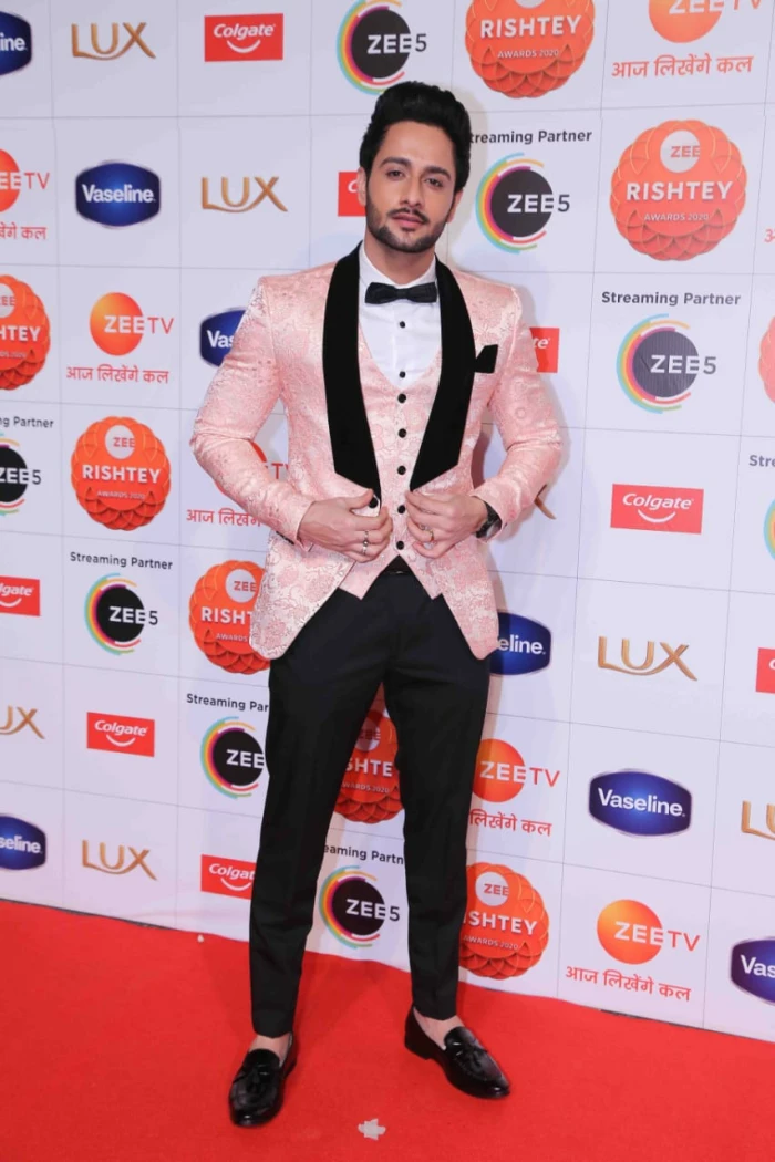 Photos from the red carpet of Zee Rishtey Awards 2020