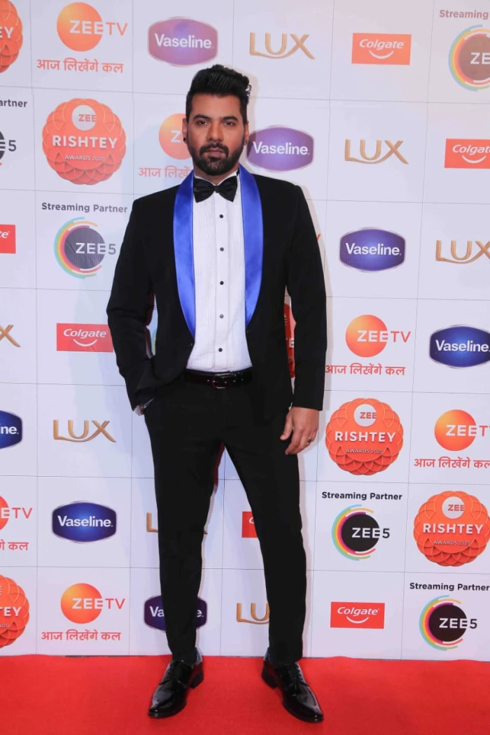 Photos from the red carpet of Zee Rishtey Awards 2020