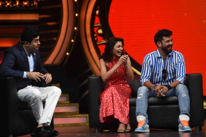 Photos from the red carpet of Zee Rishtey Awards 2020