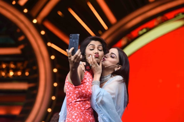 Photos from the red carpet of Zee Rishtey Awards 2020