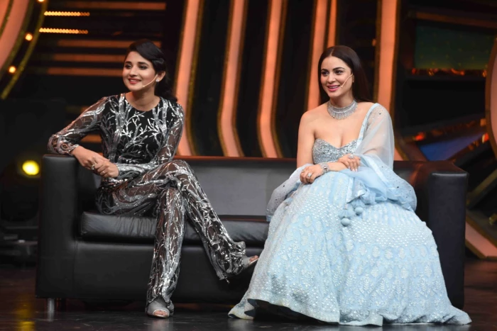 Photos from the red carpet of Zee Rishtey Awards 2020