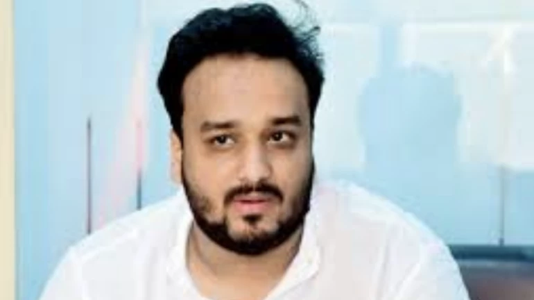 झीशान सिद्दीकी यांना धमकीचा फोन झीशान सिद्दीकी यांना धमकीचा फोन