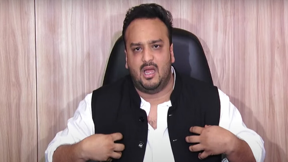 "आता जनता निर्णय घेईल!”, झीशान सिद्दिकी नाराज