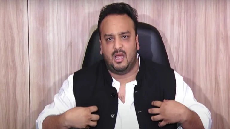 "आता जनता निर्णय घेईल!”, झीशान सिद्दिकी नाराज "आता जनता निर्णय घेईल!”, झीशान सिद्दिकी नाराज