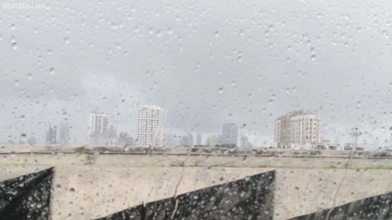 मुंबई में एक बार फिर भारी बारिश, खतरा अभी भी बरकरार 